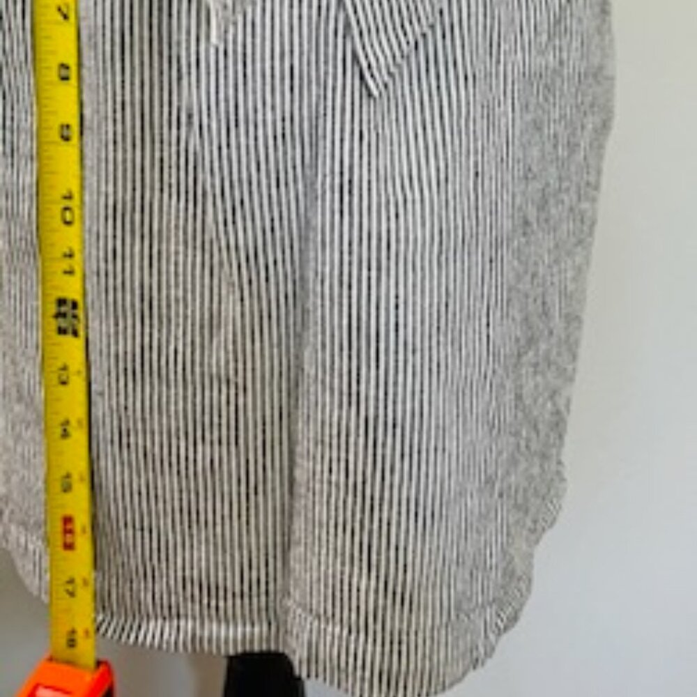 Two J.Crew casual skirts - Picture 4 of 9
